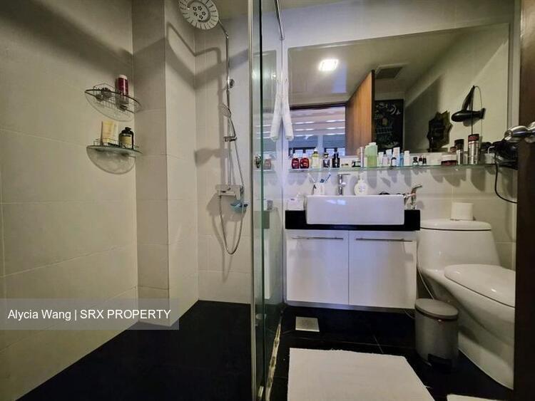 Everitt Road (D15), Terrace #532656901